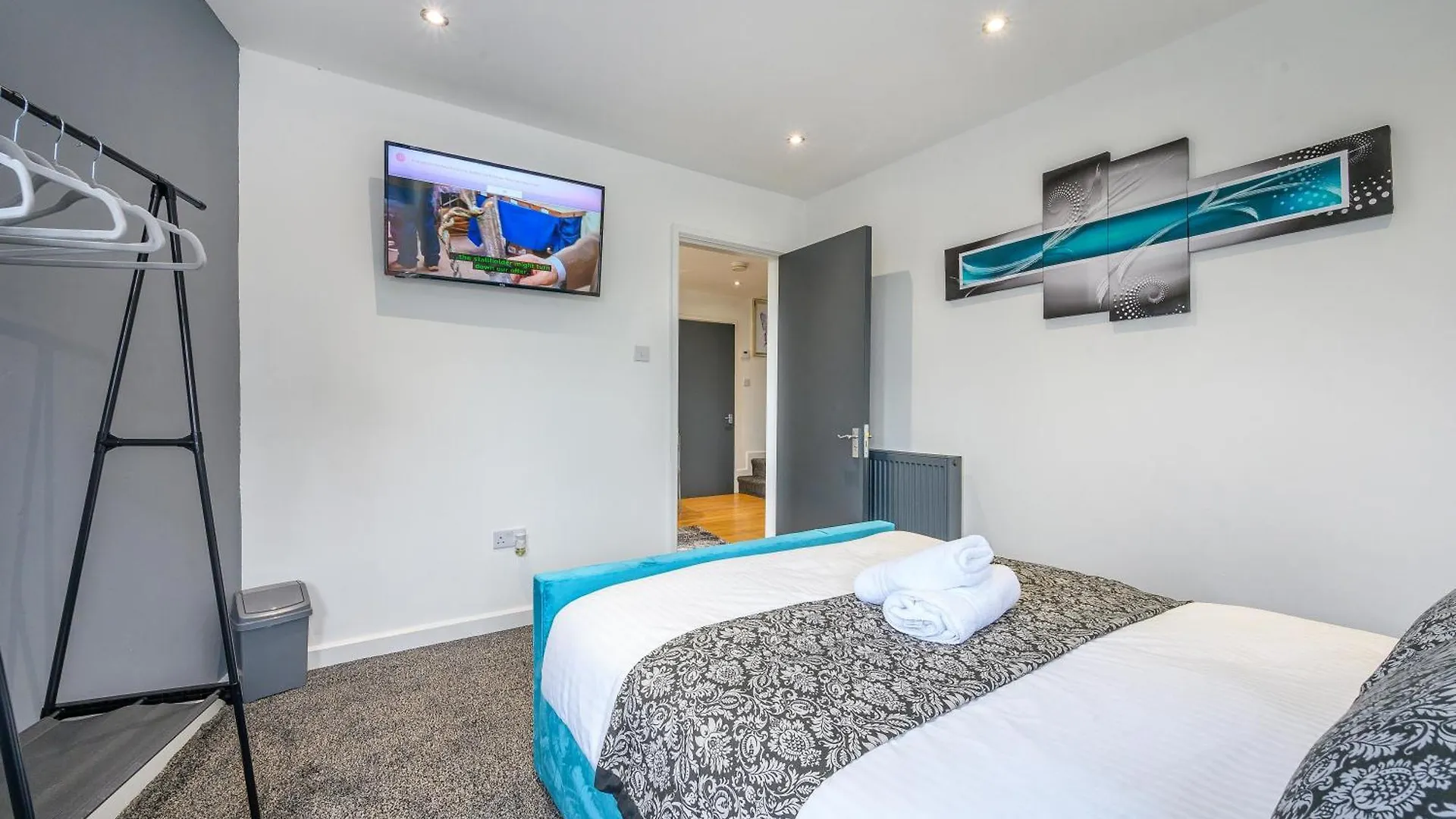 -Rc83- For Your Relaxed,Cosy Stay,Free Parking Leeds
